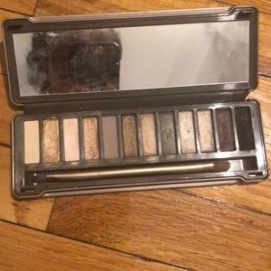 Naked 2 urban decay UD eyeshadow palette